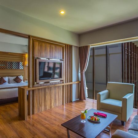 The Lerina Hotel Nusa Dua Экстерьер фото